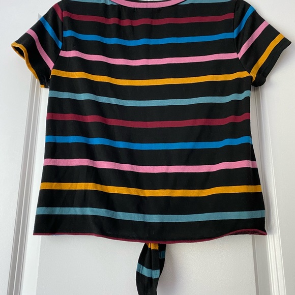 Forever 21 Striped tie-front top - Picture 2 of 2